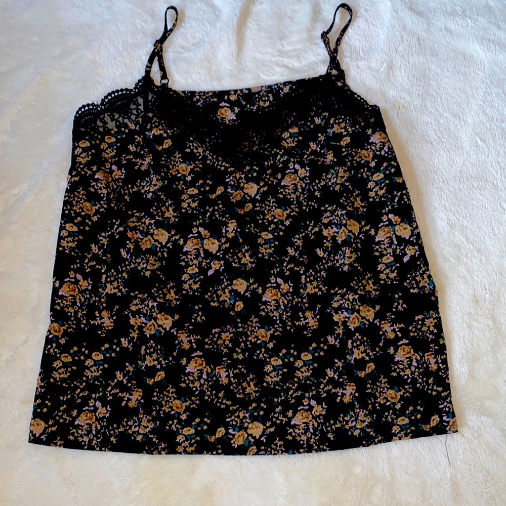 Floral with Lace Dressy Tank Top Size L